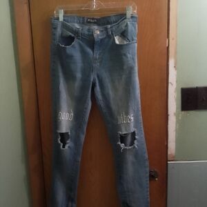 Blue Distressed Skinny Jeans with Embroidery Good Vibes Size 30/32